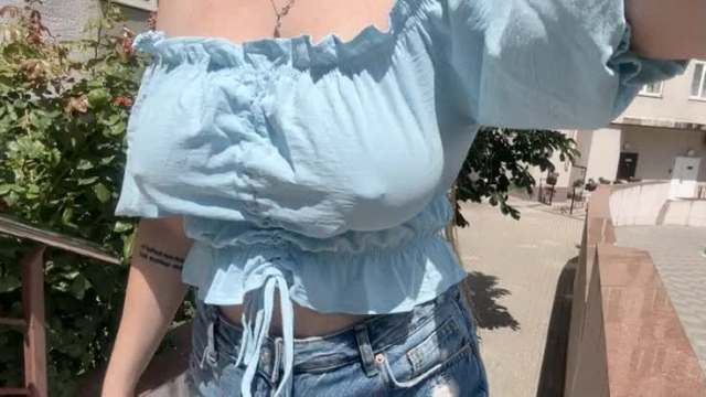 no bra, just enjoying my vacation ????