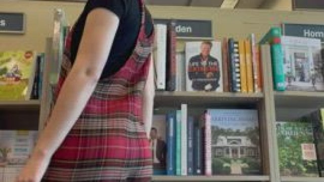 A quick twerk in a busy bookstore!! My heart was racing I didn’t even need coffe