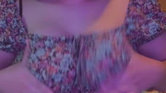 goood morning! do you like my tits?