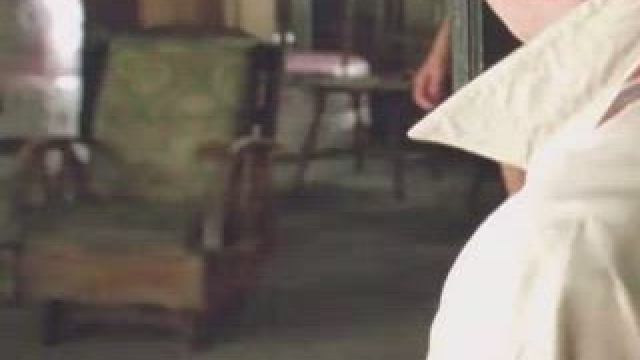 Rebecca Creskoff was always fully nude on Hung