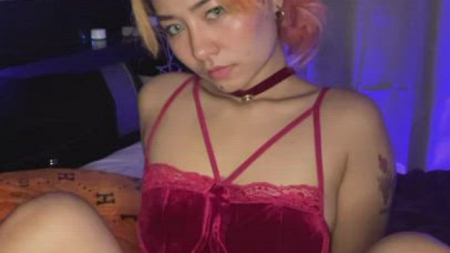 Women should wear more lingerie, do you agree?