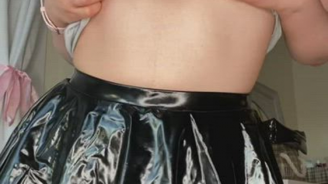 My sister's boyfriend stalks this subreddit…so hey there ;)