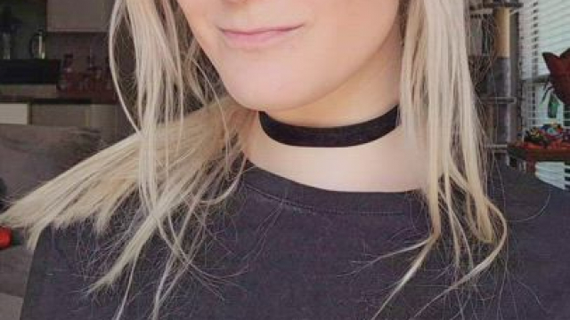 Would you smash a 5'1 gamer girl who is slightly chubby?