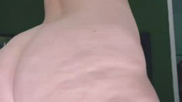 how hard would you fuck my pixar mom ass?