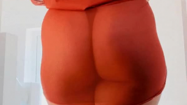 Ever thought of trying a 32yo milf ass? [F]