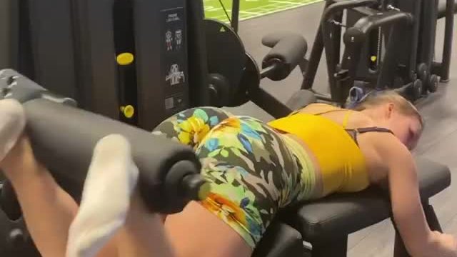 Leg curls causes butt jiggle