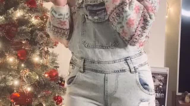 My two Christmas outfits.. which did you prefer? 