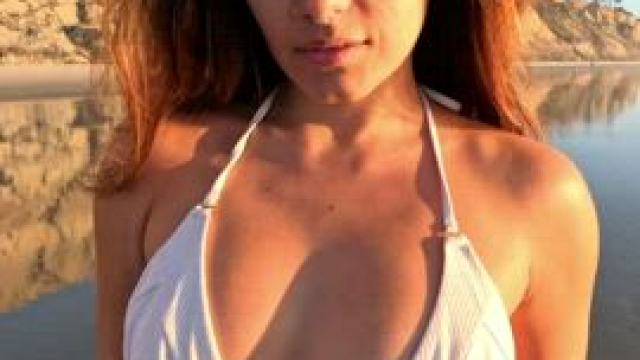 Tiny titty bounce at the beach