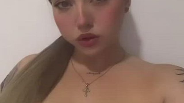 I am alone at home... I am afraid of ghosts !