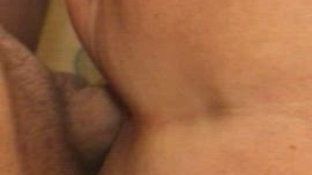 My small MILF ass got quick cumshot