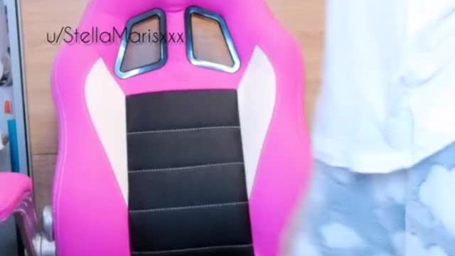 my magic chair has the power to undress me... [OC]