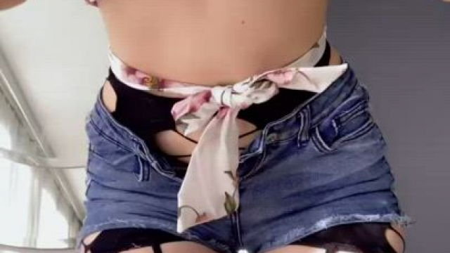 hmm I wonder what I should post on this sub?