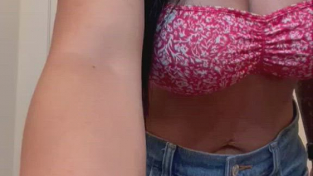 This tube top is sort of Decieving.