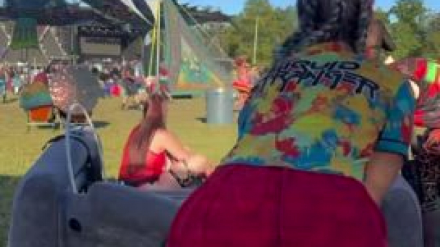 Peekapussy at Wakaan