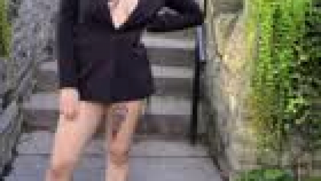 I tend to turn a few heads when I don’t wear a bra in public [F]