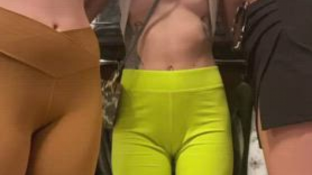 Shopping trips can never be normal when my friends and I are around ;) [GIF]