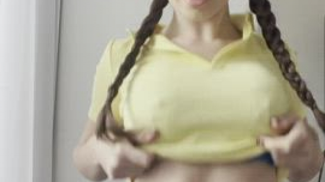 I love to make my big titties bounce