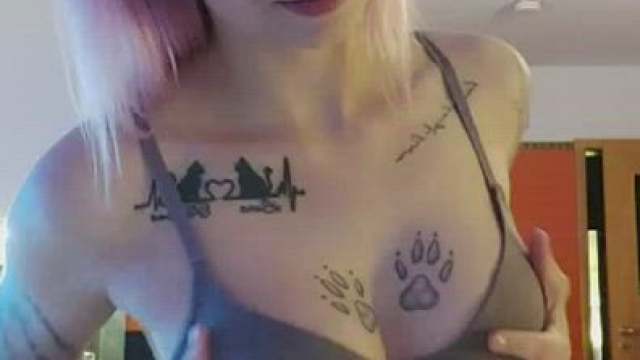 Would make my day if at least one person loved my soft tits [OC]