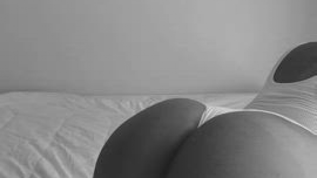 I bet you'll cum very fast with this ass clapping on your dick