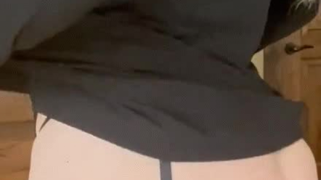 I should wear lingerie under my office outfits more often!