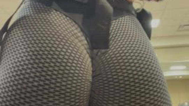 40 yr old mom motivating the boys at the gym