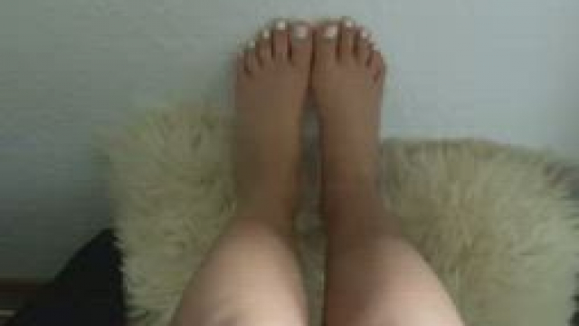 Who will come and cuddle with me tonight