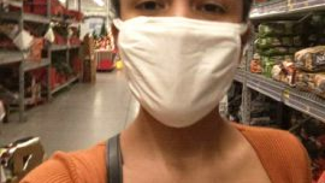 Can you come Christmas shopping with me