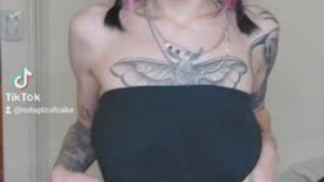 I want u to suck them <3