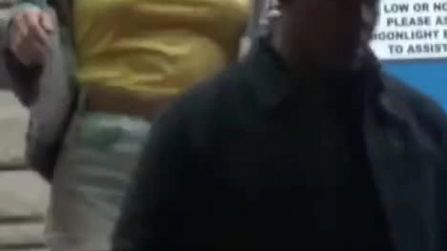 Selena Gomez bouncing