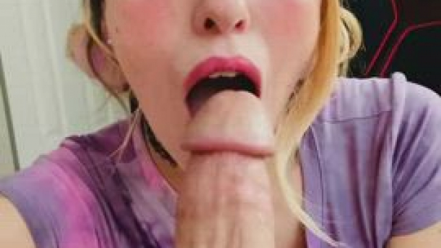 small mouth but I can take a huge cock like a champ