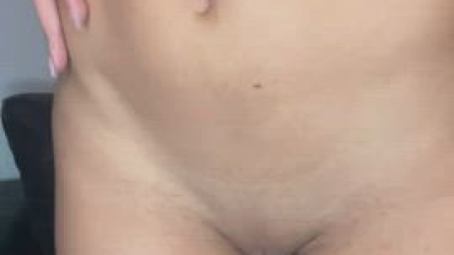 Today is Sunday and I want to make myself cum for you. I'm available for live