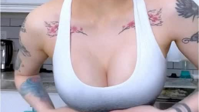 Breakfast is ready so I hope you’re hungry!