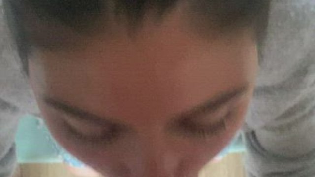 She deft knows how to handle it!