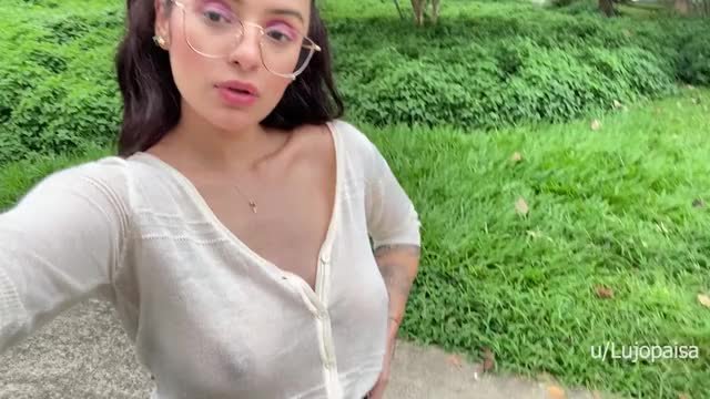 My sneaky way of walkin around the city [GIF]