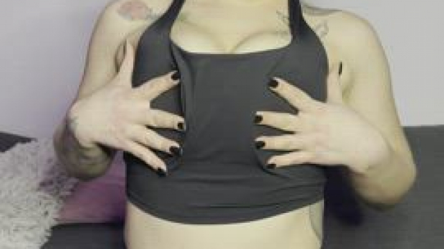 if just one older redditor plays with my 18yo tits today i'm a happy mechanic gi