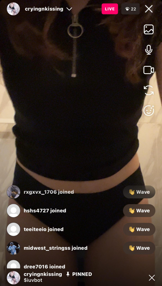Live cryingnkissing