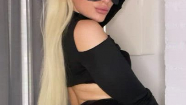 I want to let one lucky Redditor cum on my ass multiple times????