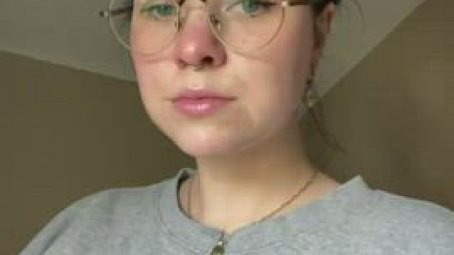 Wanna meet a goth girl