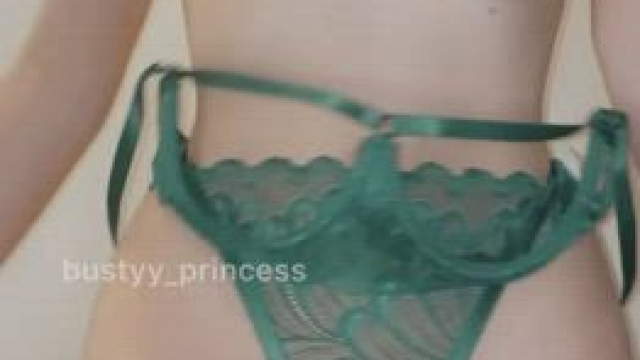 Let me bounce on your cock & I’ll let you cum inside me