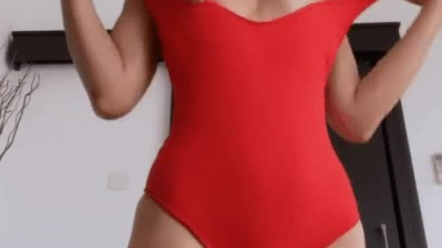 Flat as a board, but would you still nail me?