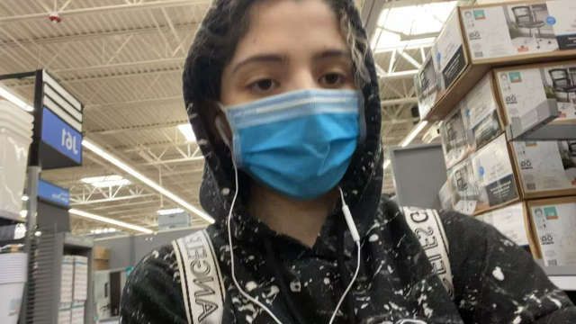 Doing stuff like this in public always makes me so horny