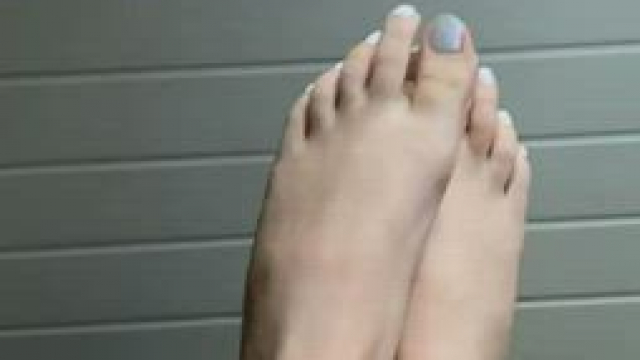 Sometimes I Say I Don't Swallow Just That I Get a Facial