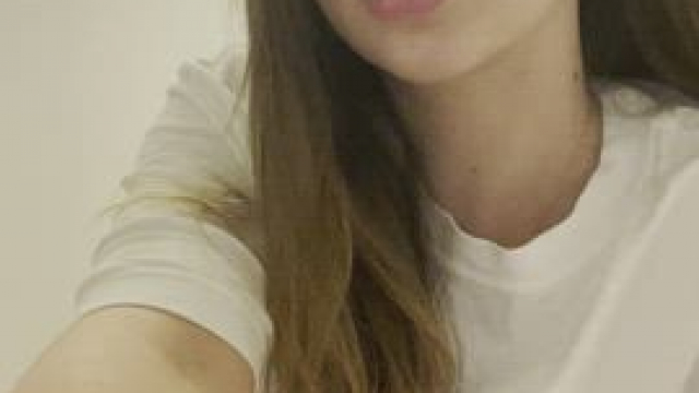 wanna be an 18 yr old highschool girl's twerking teacher... i guess i need some 