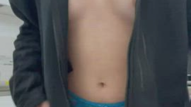 Implants or stay flat… I was always wondering