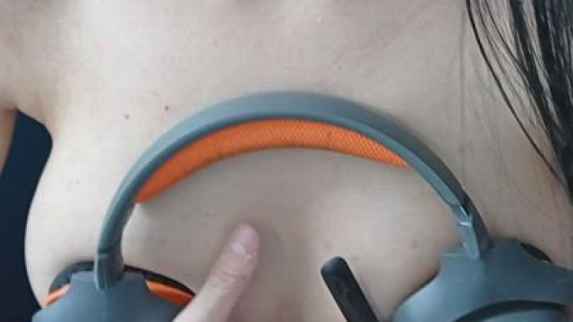 Is this how I should play games?