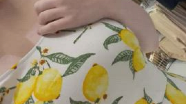 I love getting my tits out in public [F]