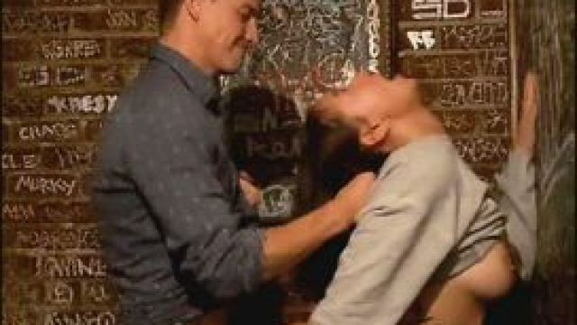 Had to pause our pool game to make use of this bathroom. Who do you think won? [