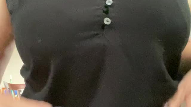 Triple the D, triple the delight! [gif]