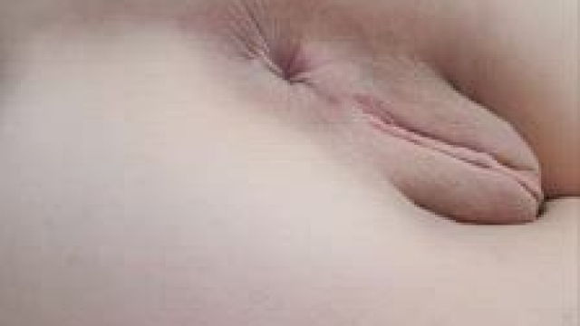 I want some fingers in me