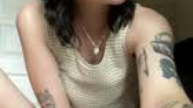 Would you kiss my cunt